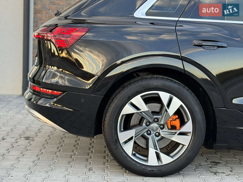 Позашляховик / Кросовер Audi e-tron 2020 в Тернополі