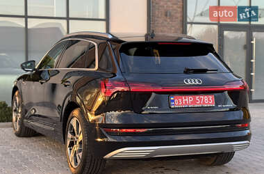 Внедорожник / Кроссовер Audi e-tron 2020 в 