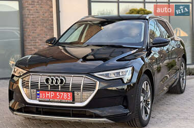 Внедорожник / Кроссовер Audi e-tron 2020 в 