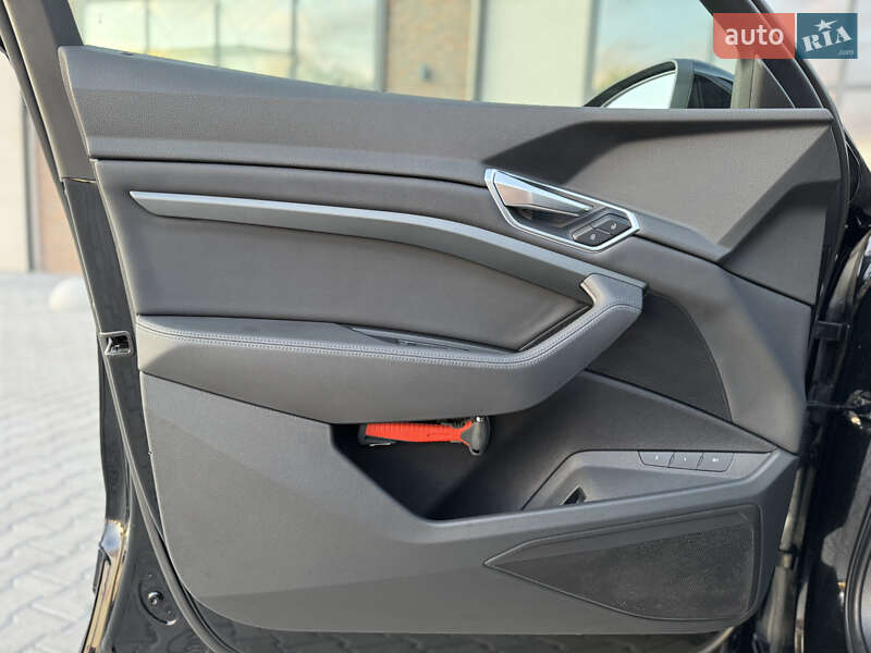 Позашляховик / Кросовер Audi e-tron 2020 в Тернополі