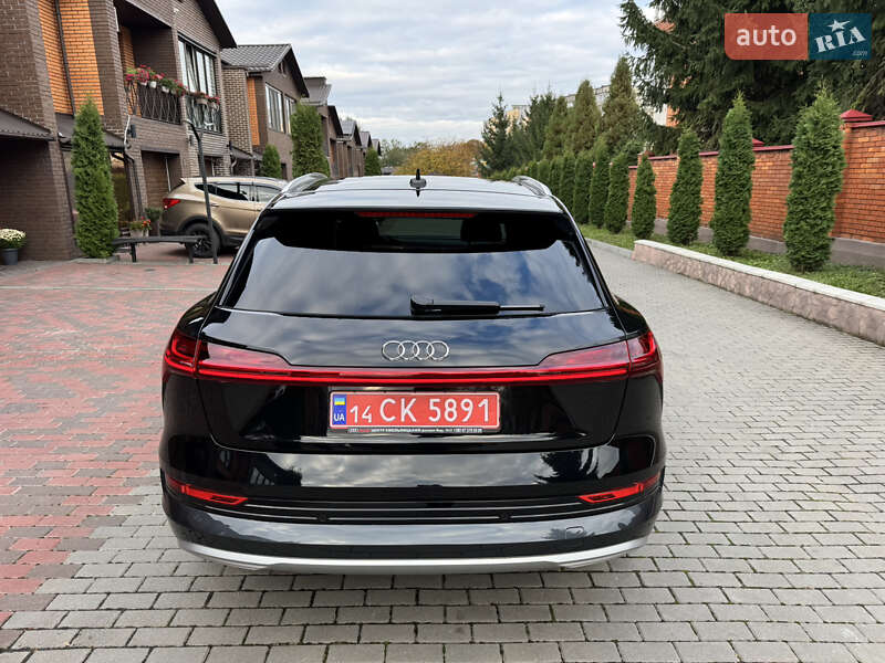 Позашляховик / Кросовер Audi e-tron 2023 в Хмельницькому