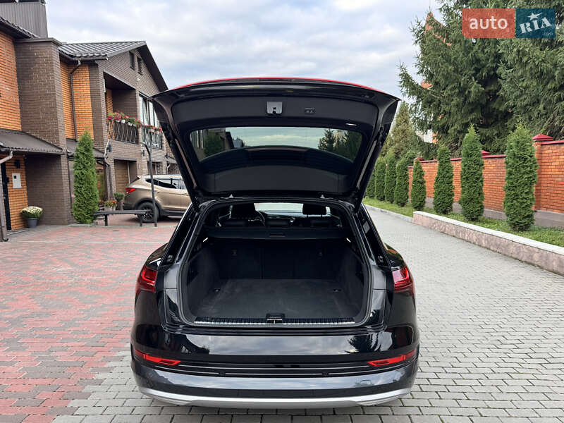Позашляховик / Кросовер Audi e-tron 2023 в Хмельницькому