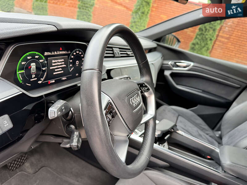 Позашляховик / Кросовер Audi e-tron 2023 в Хмельницькому