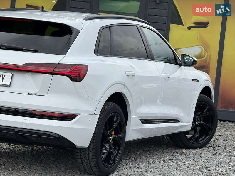 Внедорожник / Кроссовер Audi e-tron 2021 в Стрые