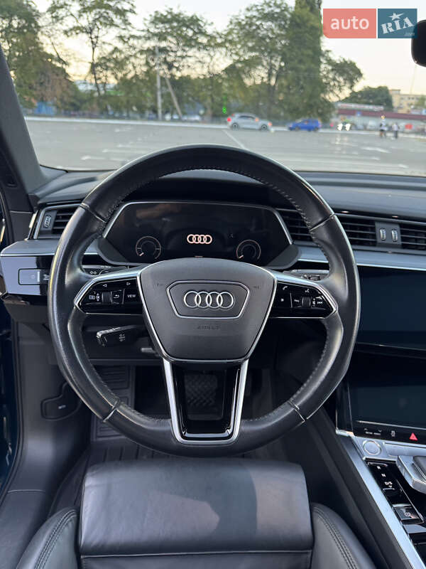 Внедорожник / Кроссовер Audi e-tron 2020 в Одессе фото 20 Внедорожник / Кроссовер Audi e-tron 2020 в Одессе