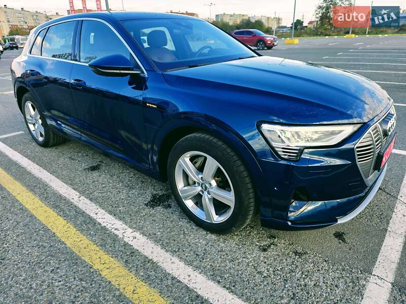 Внедорожник / Кроссовер Audi e-tron 2019 в Черновцах