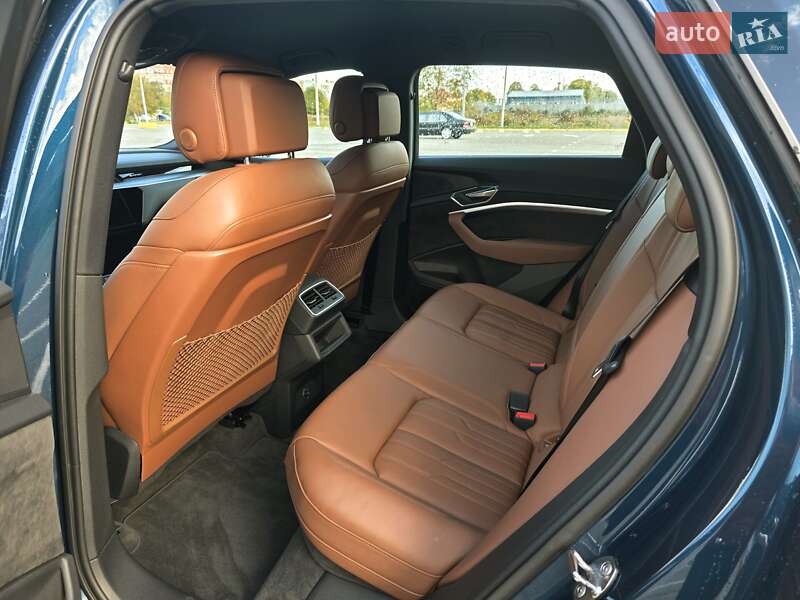 Внедорожник / Кроссовер Audi e-tron 2019 в Черновцах