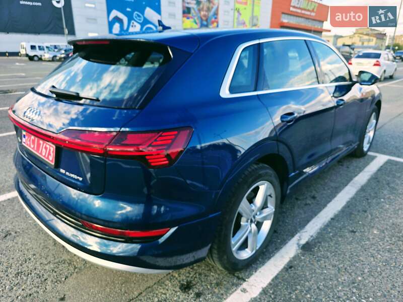 Внедорожник / Кроссовер Audi e-tron 2019 в Черновцах