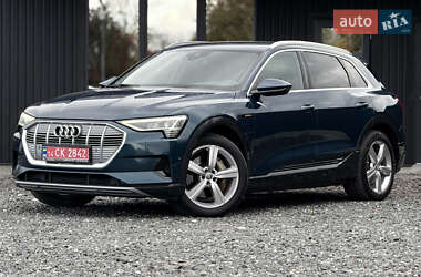 Позашляховик / Кросовер Audi e-tron 2019 в 