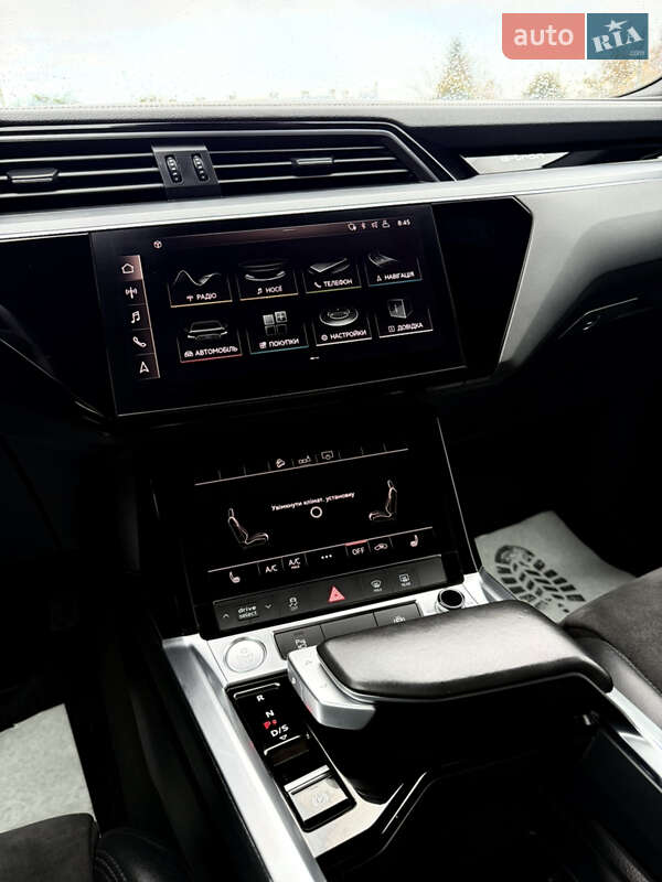 Позашляховик / Кросовер Audi e-tron 2019 в Дрогобичі