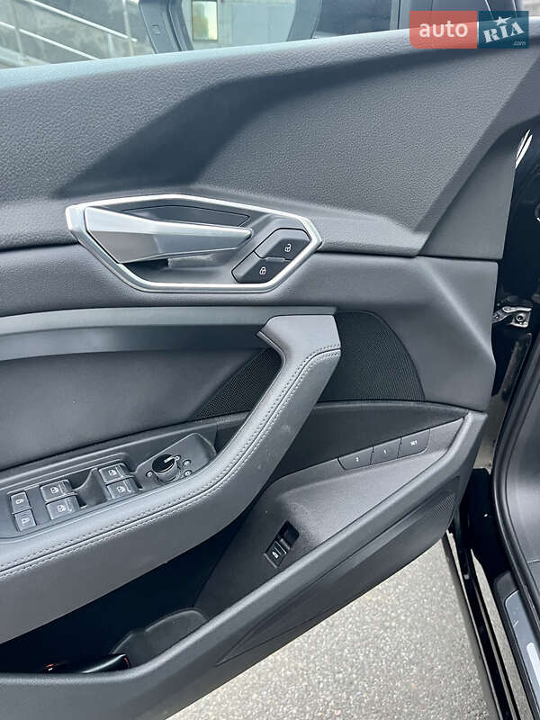Позашляховик / Кросовер Audi e-tron 2019 в Києві