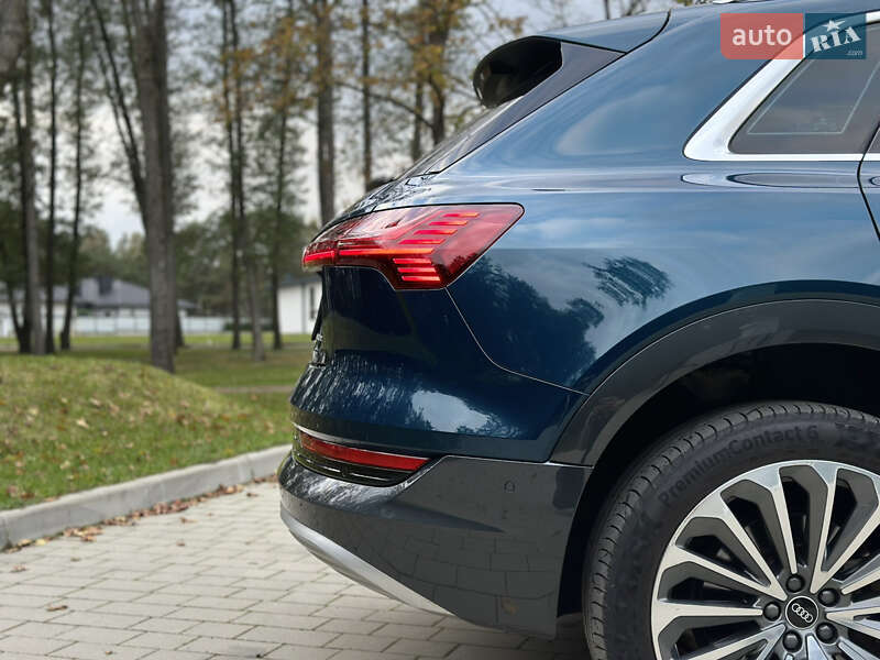 Внедорожник / Кроссовер Audi e-tron 2021 в Ковеле