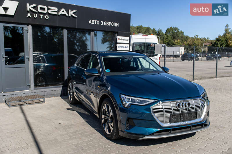 Позашляховик / Кросовер Audi e-tron 2021 в Львові