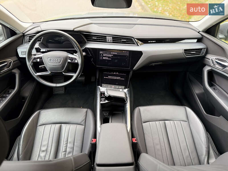 Позашляховик / Кросовер Audi e-tron 2020 в Києві