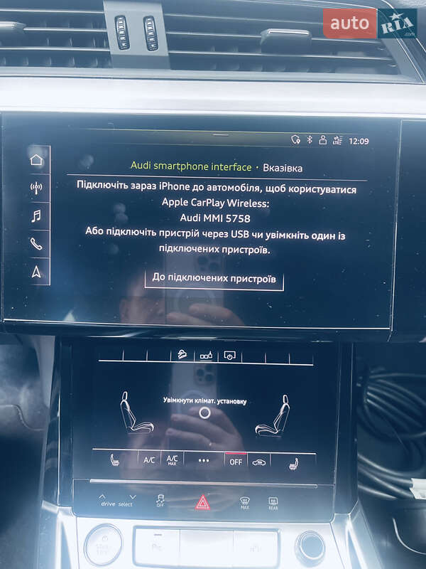 Позашляховик / Кросовер Audi e-tron 2019 в Бродах