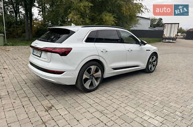 Внедорожник / Кроссовер Audi e-tron 2018 в 