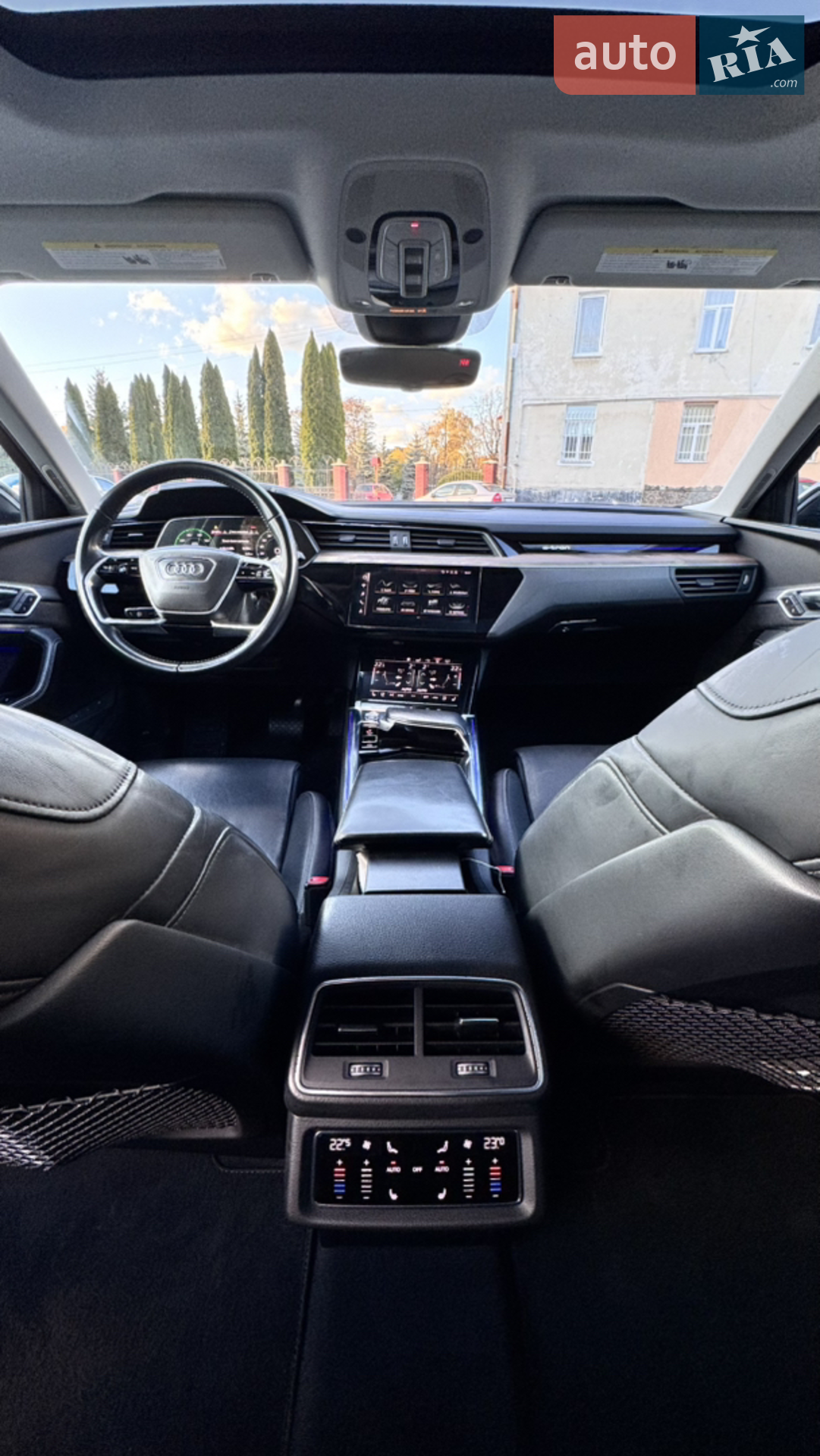 2019 Audi e-tron - мініатюра 14