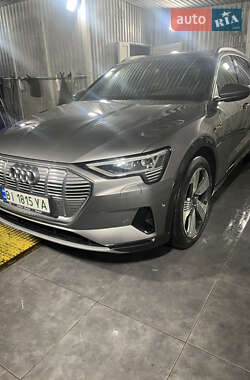 Внедорожник / Кроссовер Audi e-tron 2019 в Полтаве