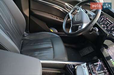 Внедорожник / Кроссовер Audi e-tron 2020 в 