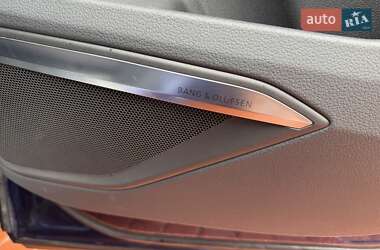 Позашляховик / Кросовер Audi e-tron 2021 в  фото 22 Позашляховик / Кросовер Audi e-tron 2021 в
