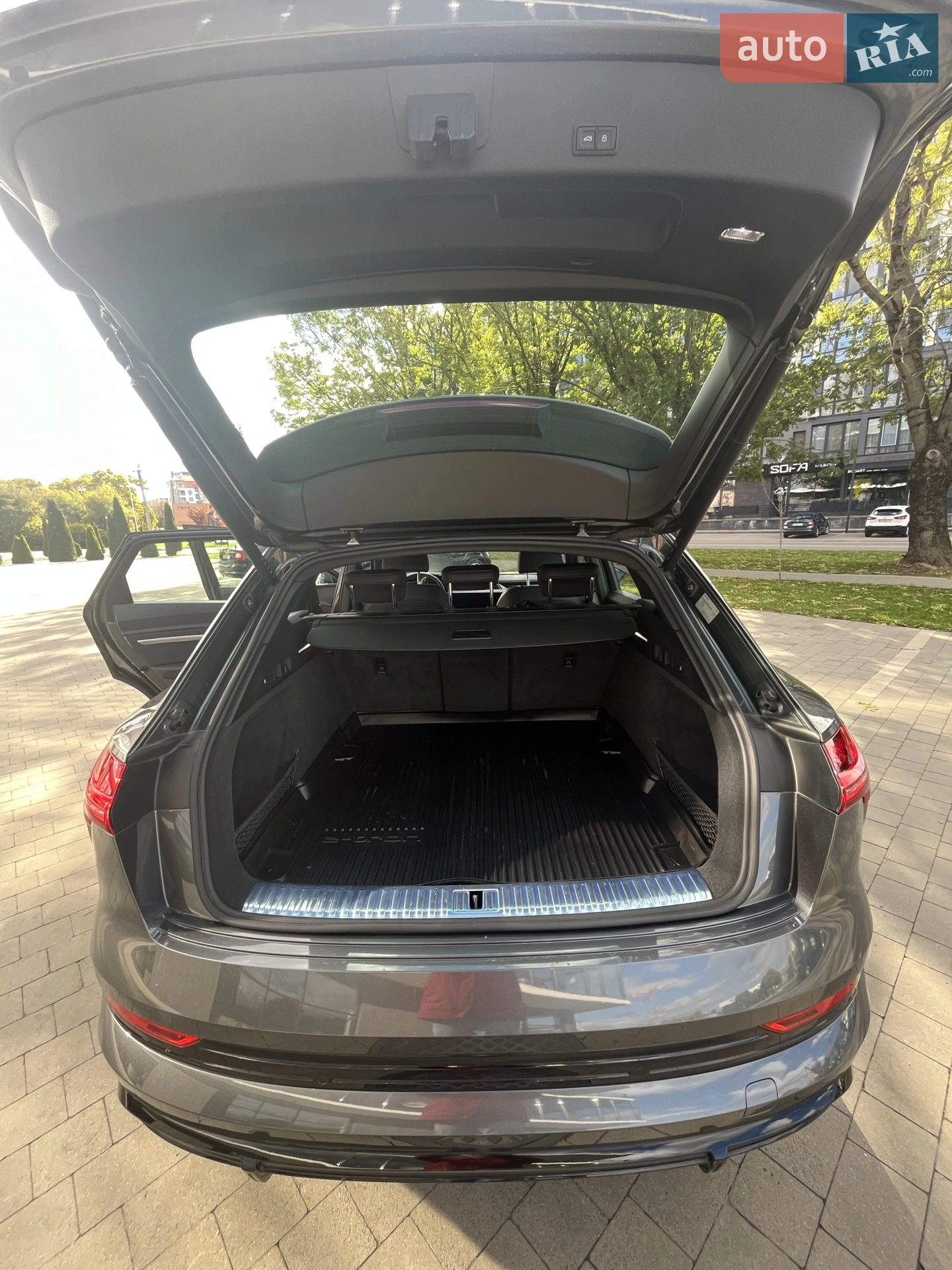 2023 Audi e-tron - мініатюра 15