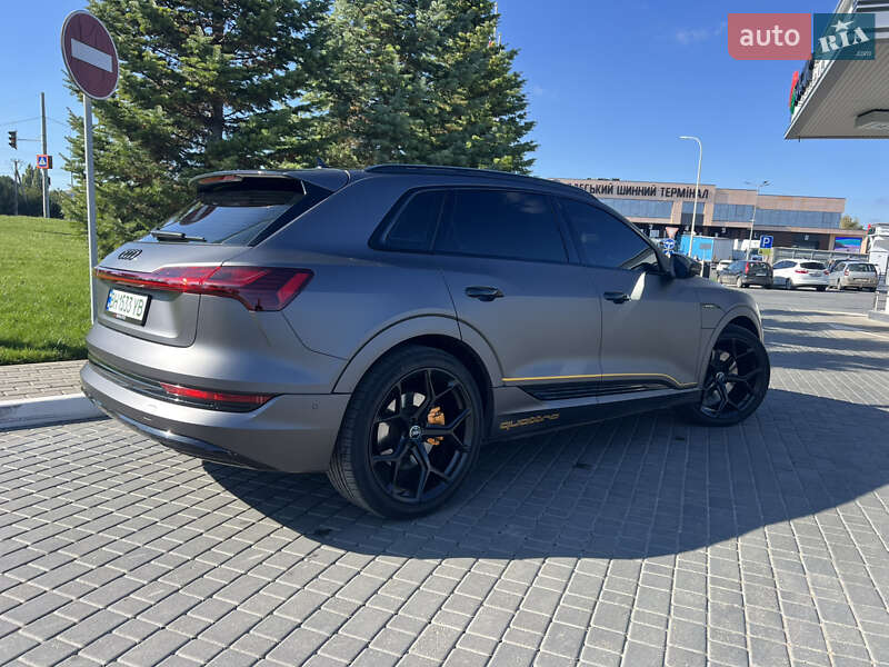 Внедорожник / Кроссовер Audi e-tron 2019 в Одессе фото 4 Внедорожник / Кроссовер Audi e-tron 2019 в Одессе