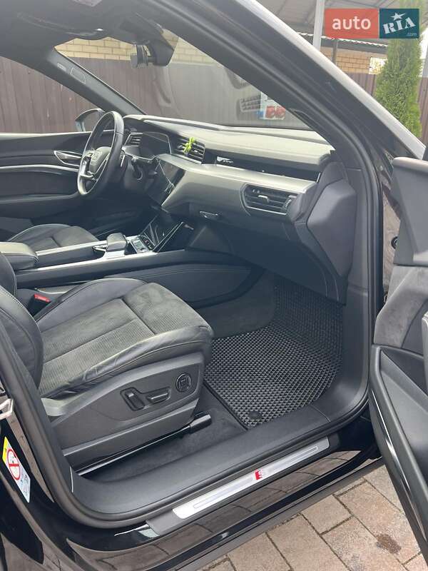 Позашляховик / Кросовер Audi e-tron 2019 в Ковелі