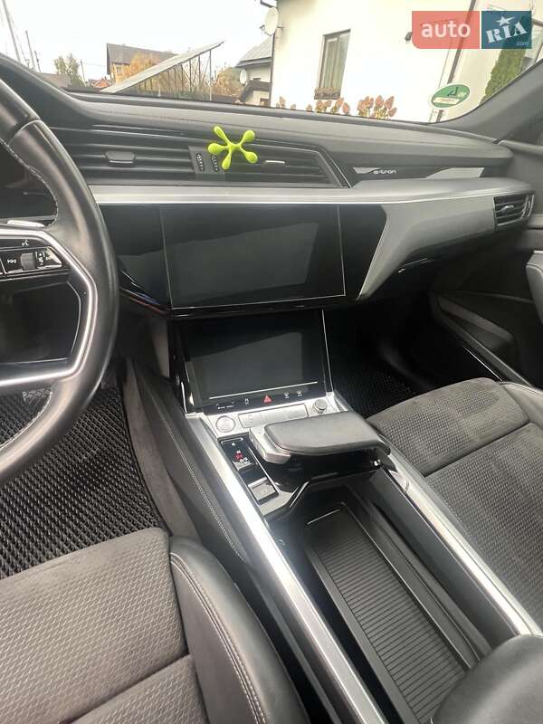 Позашляховик / Кросовер Audi e-tron 2019 в Ковелі