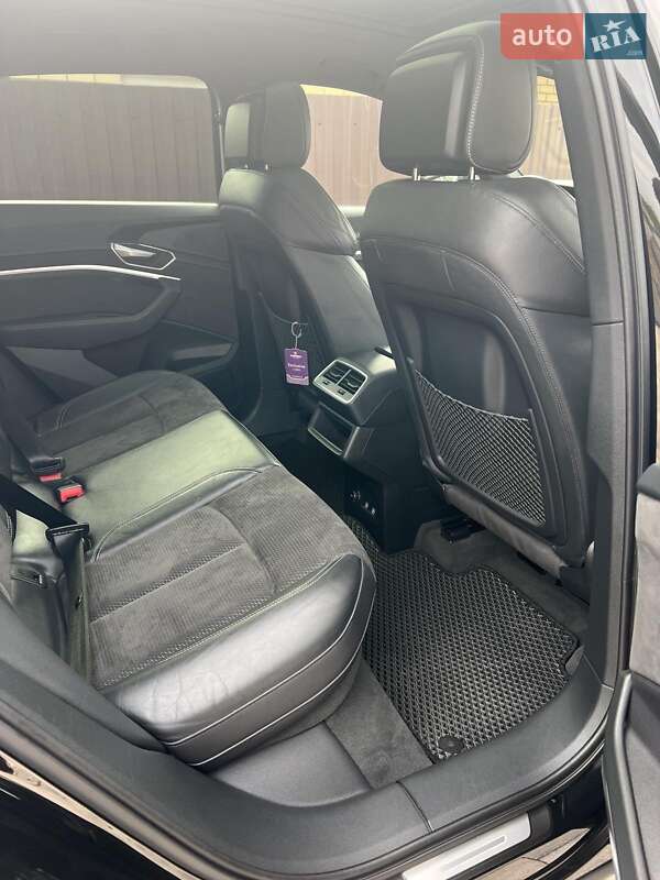 Позашляховик / Кросовер Audi e-tron 2019 в Ковелі