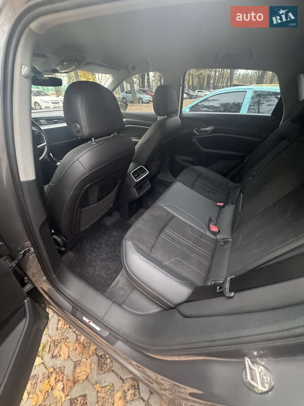 Позашляховик / Кросовер Audi e-tron 2021 в Харкові фото 9 Позашляховик / Кросовер Audi e-tron 2021 в Харкові