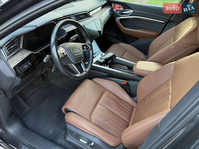 Позашляховик / Кросовер Audi e-tron 2021 в Коломиї