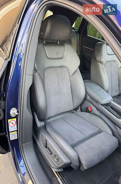 Позашляховик / Кросовер Audi e-tron 2022 в  фото 84 Позашляховик / Кросовер Audi e-tron 2022 в