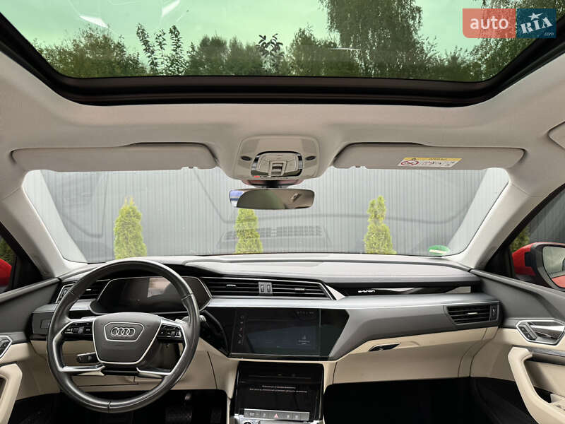 Позашляховик / Кросовер Audi e-tron 2022 в Львові фото 23 Позашляховик / Кросовер Audi e-tron 2022 в Львові