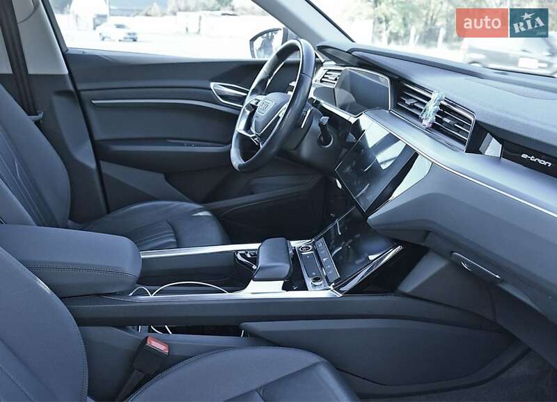 Внедорожник / Кроссовер Audi e-tron 2021 в Черновцах фото 6 Внедорожник / Кроссовер Audi e-tron 2021 в Черновцах