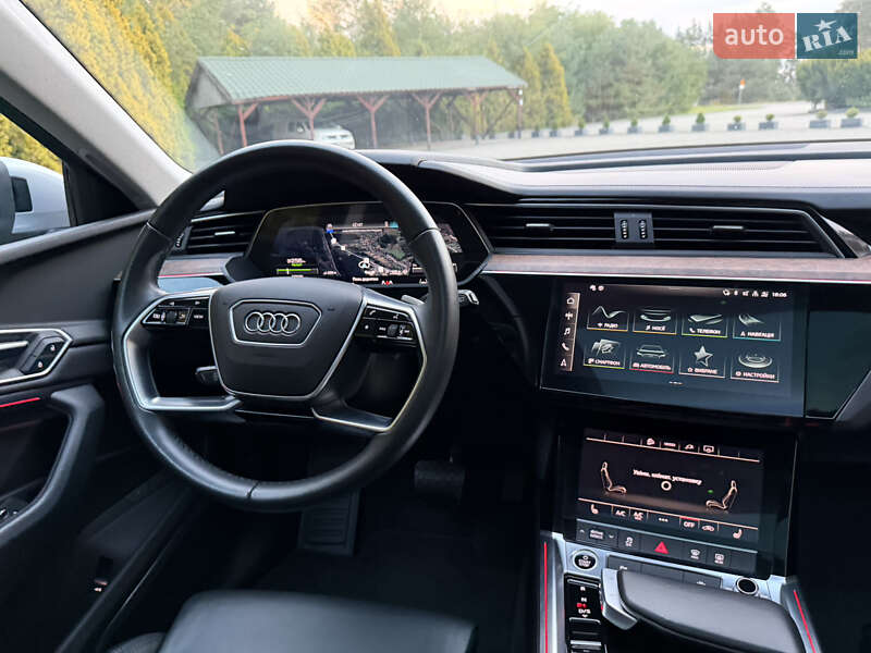 Позашляховик / Кросовер Audi e-tron 2023 в Львові