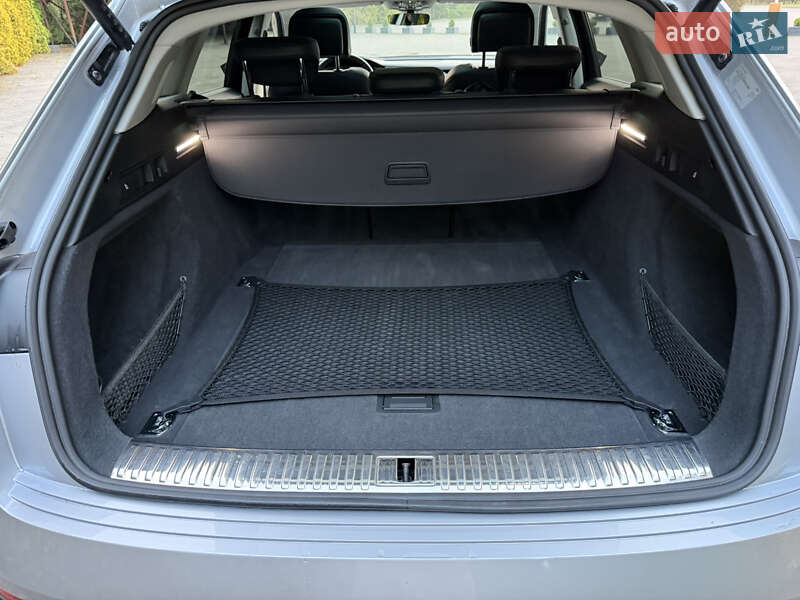 Позашляховик / Кросовер Audi e-tron 2023 в Львові