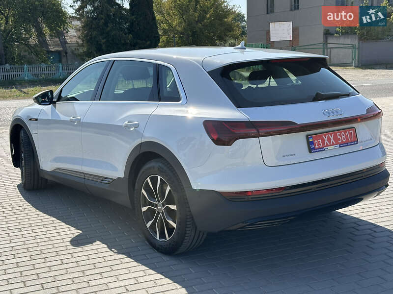 Внедорожник / Кроссовер Audi e-tron 2020 в Лопатине фото 7 Внедорожник / Кроссовер Audi e-tron 2020 в Лопатине