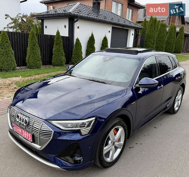 Внедорожник / Кроссовер Audi e-tron 2022 в Киеве фото 19 Внедорожник / Кроссовер Audi e-tron 2022 в Киеве
