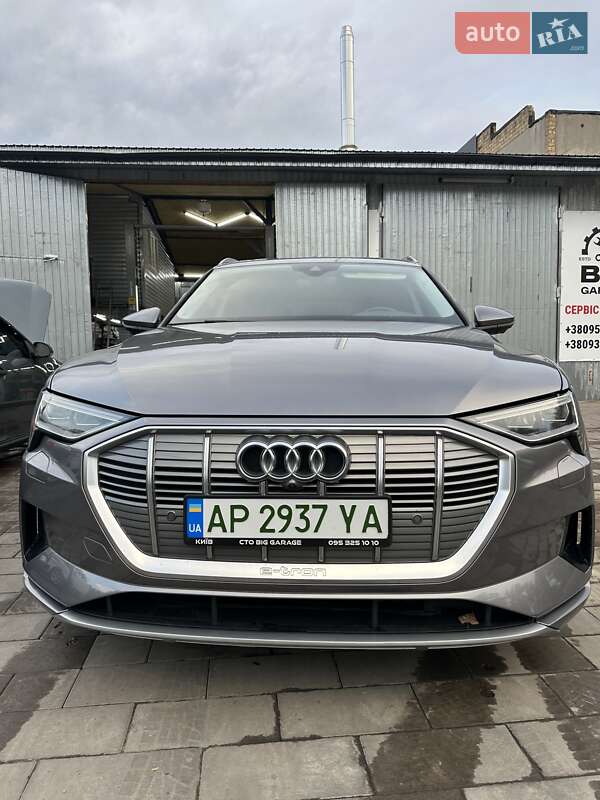 Позашляховик / Кросовер Audi e-tron 2019 в Києві фото Позашляховик / Кросовер Audi e-tron 2019 в Києві