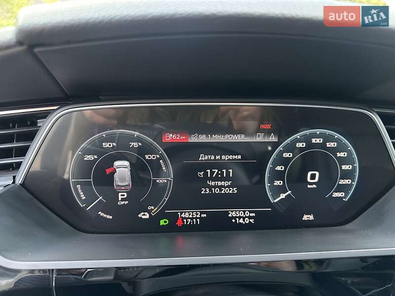 Позашляховик / Кросовер Audi e-tron 2019 в Києві фото 9 Позашляховик / Кросовер Audi e-tron 2019 в Києві
