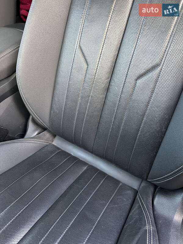 Позашляховик / Кросовер Audi e-tron 2019 в Києві фото 11 Позашляховик / Кросовер Audi e-tron 2019 в Києві