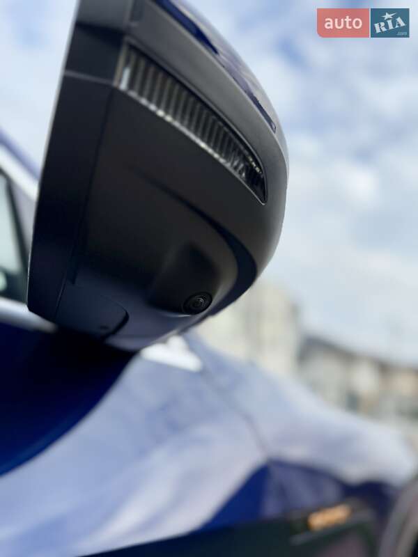 Внедорожник / Кроссовер Audi e-tron 2022 в Киеве фото 40 Внедорожник / Кроссовер Audi e-tron 2022 в Киеве