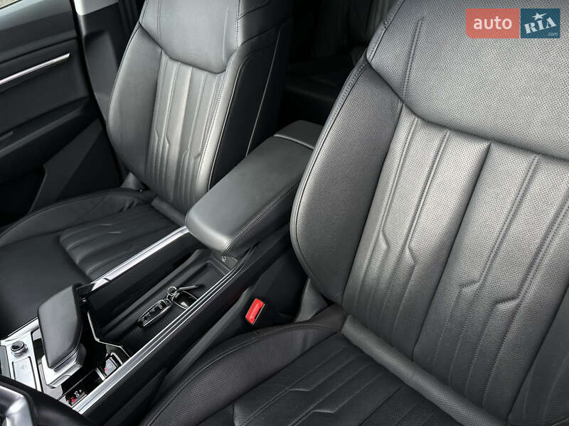 Позашляховик / Кросовер Audi e-tron 2022 в Луцьку фото 31 Позашляховик / Кросовер Audi e-tron 2022 в Луцьку
