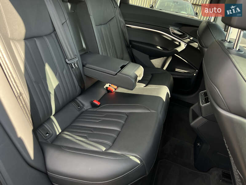 Позашляховик / Кросовер Audi e-tron 2022 в Луцьку фото 43 Позашляховик / Кросовер Audi e-tron 2022 в Луцьку