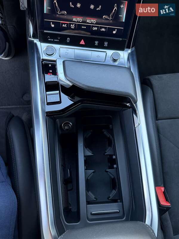 Позашляховик / Кросовер Audi e-tron 2020 в Луцьку фото 22 Позашляховик / Кросовер Audi e-tron 2020 в Луцьку