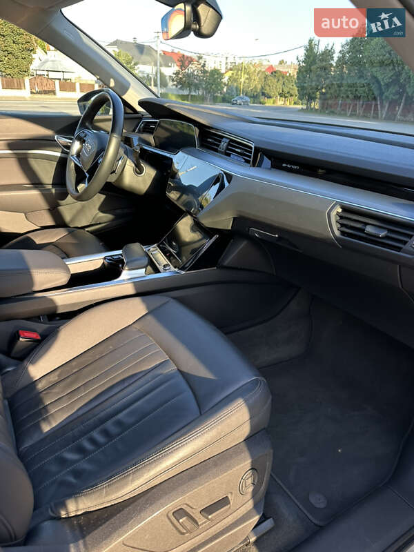 Внедорожник / Кроссовер Audi e-tron 2019 в Ужгороде фото 11 Внедорожник / Кроссовер Audi e-tron 2019 в Ужгороде