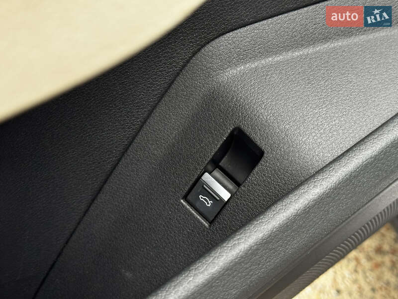 Позашляховик / Кросовер Audi e-tron 2020 в Житомирі фото 27 Позашляховик / Кросовер Audi e-tron 2020 в Житомирі