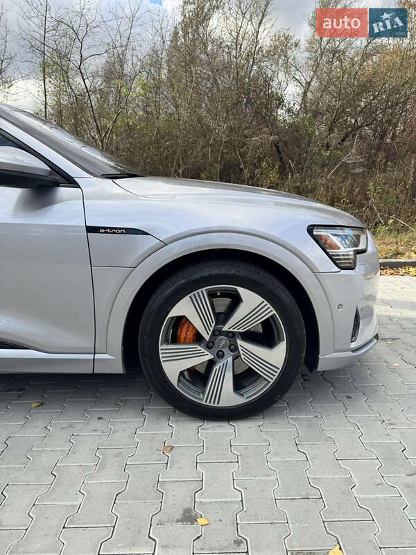 Позашляховик / Кросовер Audi e-tron 2022 в Львові фото 24 Позашляховик / Кросовер Audi e-tron 2022 в Львові