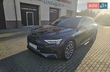 Позашляховик / Кросовер Audi e-tron 2019 в Львові