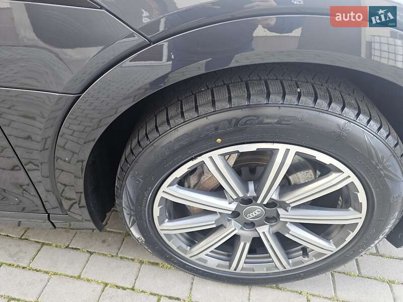 Позашляховик / Кросовер Audi e-tron 2019 в Львові фото 20 Позашляховик / Кросовер Audi e-tron 2019 в Львові